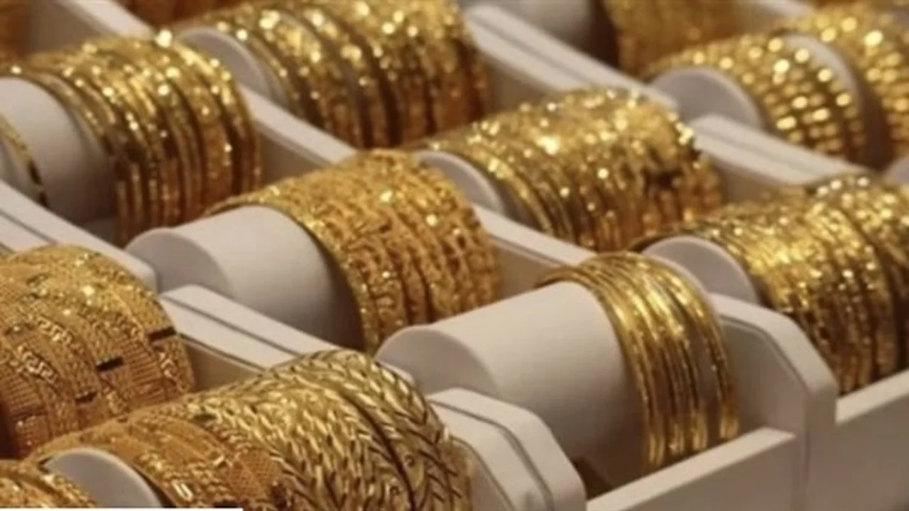 تحركات مفاجئة.. سعر جرام الذهب في مصر يتأثر بتقلبات الدولار والأسواق العالمية